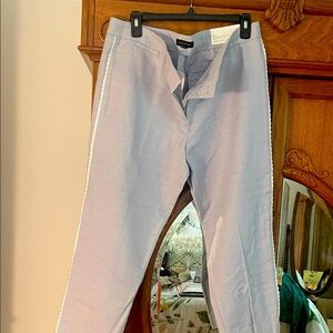 Ann Taylor Light Blue Women’s capris size 12 NWT